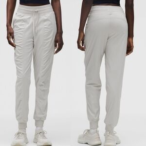 Lululemon Womens 8 Dance Studio Mid-Rise Lined Jogger Pants W5ENPS Gray